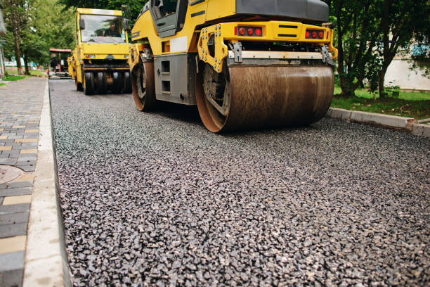 Best Driveway Paving Contractor  in Dillsboro, IN